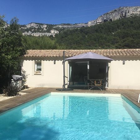 Studio De Charme Avec Piscine Fontaine-de-Vaucluse Eksteriør bilde